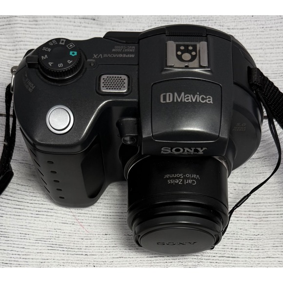 Sony CD Mavica 5MP Digital Camera w/ 3x Optical Zoom MVC-CD500 Disc Error Read - Picture 5 of 11